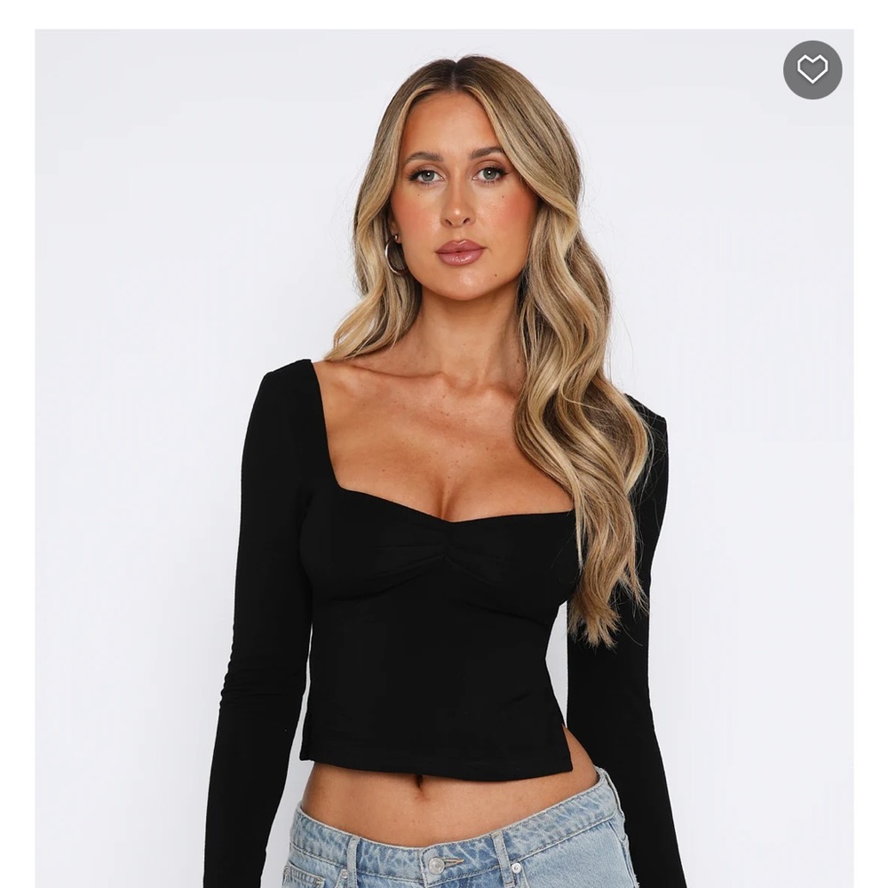 White Fox Black Top